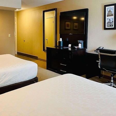 Clarion Inn & Suites Evansville Dış mekan fotoğraf