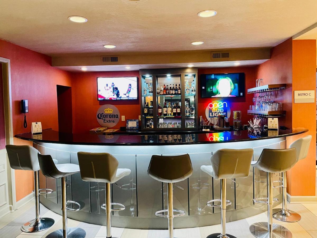 Clarion Inn & Suites Evansville Dış mekan fotoğraf