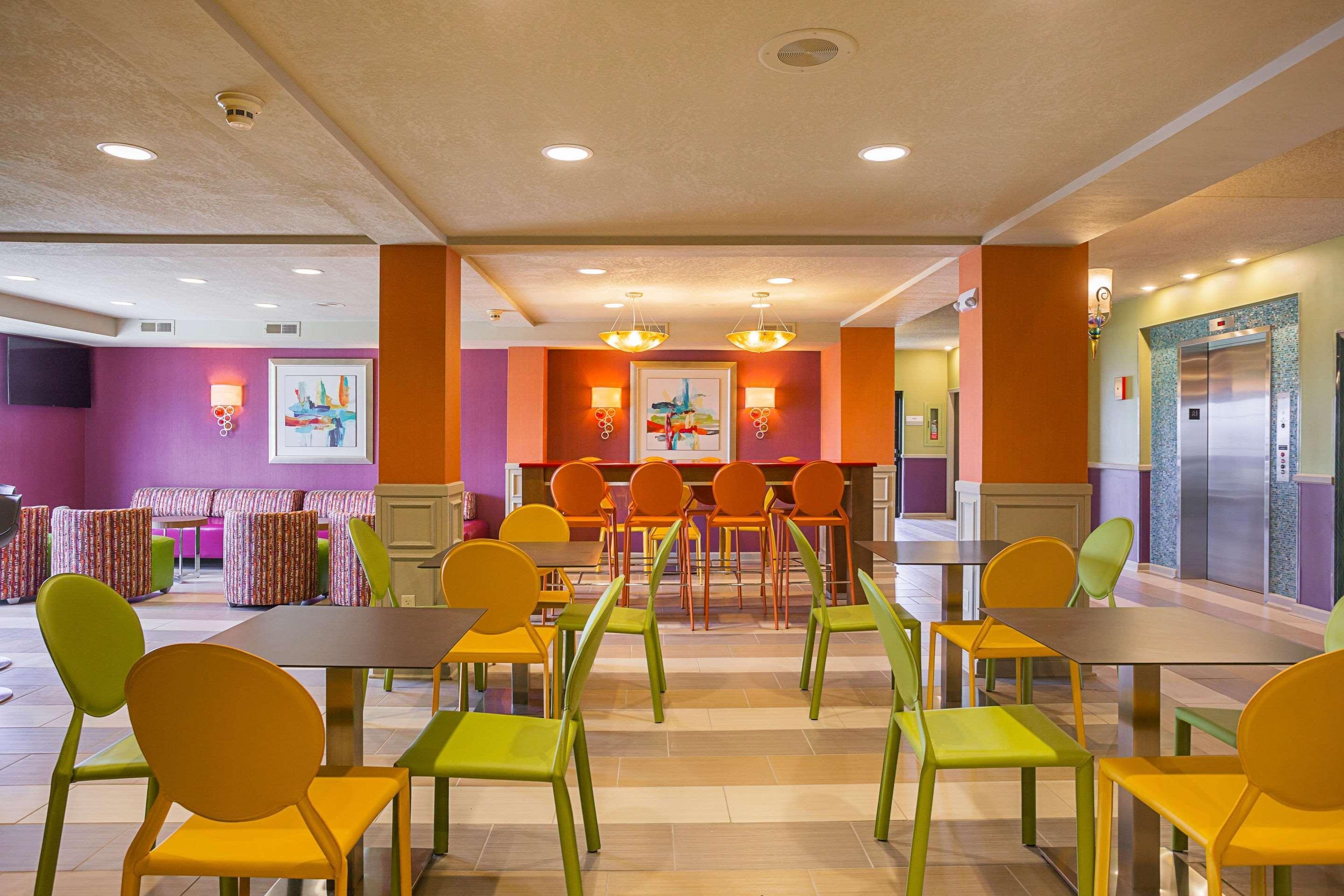 Clarion Inn & Suites Evansville Dış mekan fotoğraf